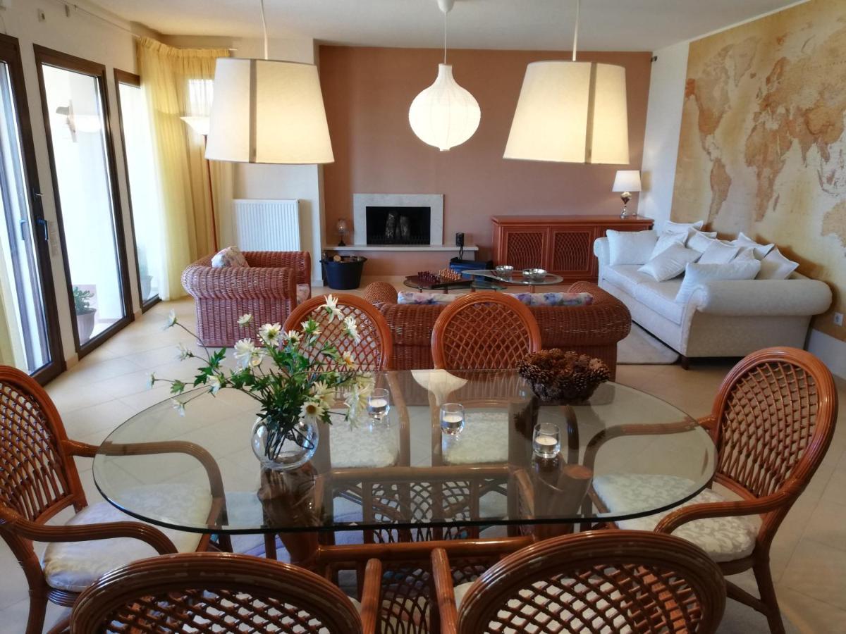 House With View In Amfithea Appartement Ioannina Buitenkant foto
