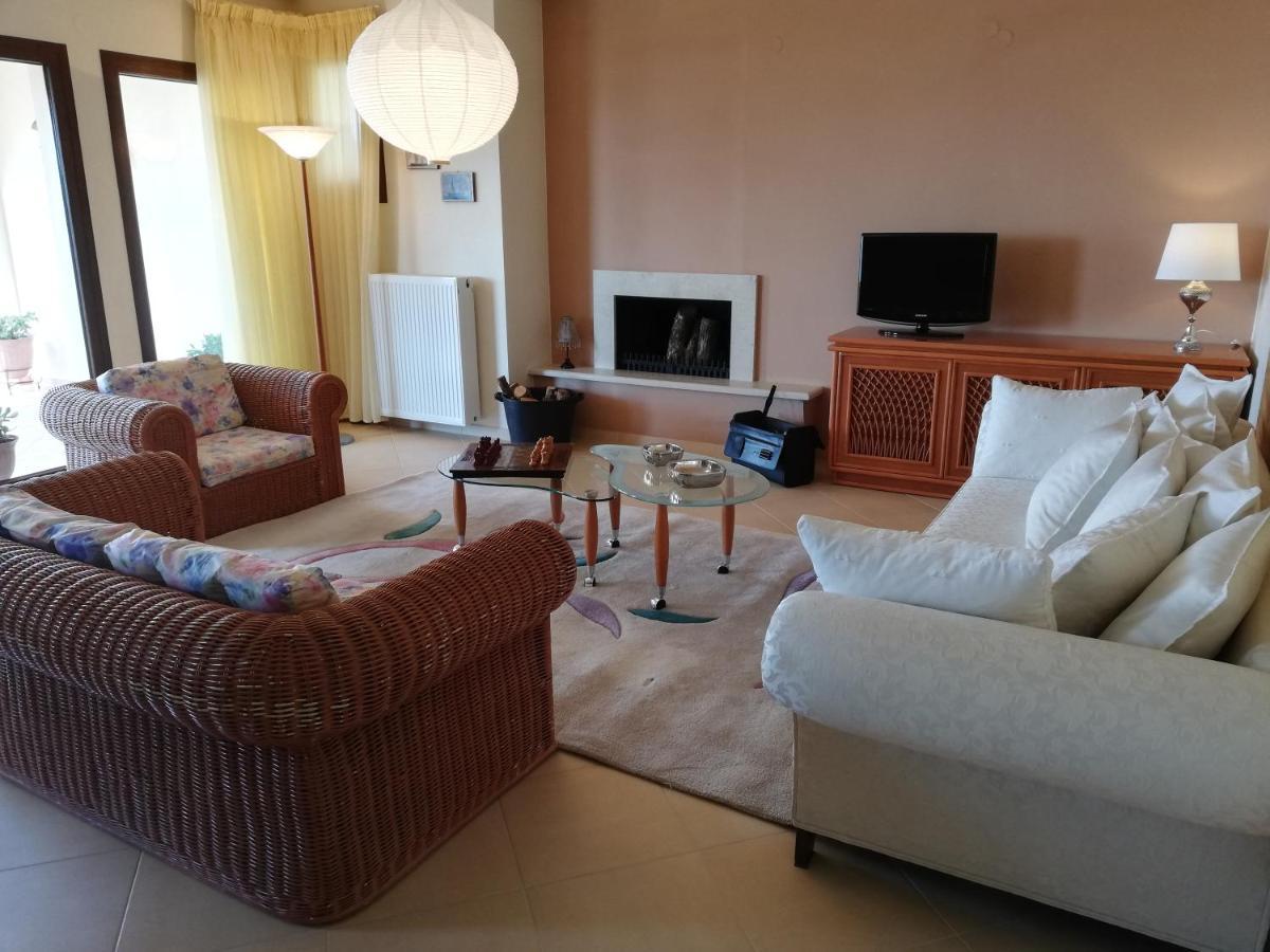 House With View In Amfithea Appartement Ioannina Buitenkant foto