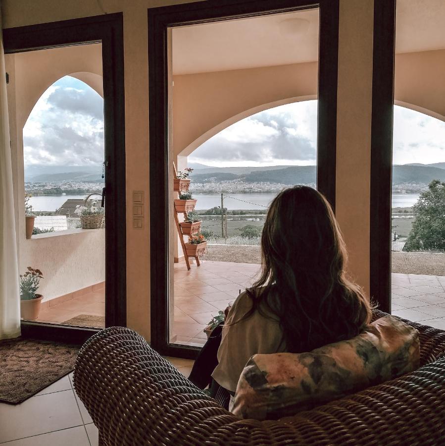 House With View In Amfithea Appartement Ioannina Buitenkant foto