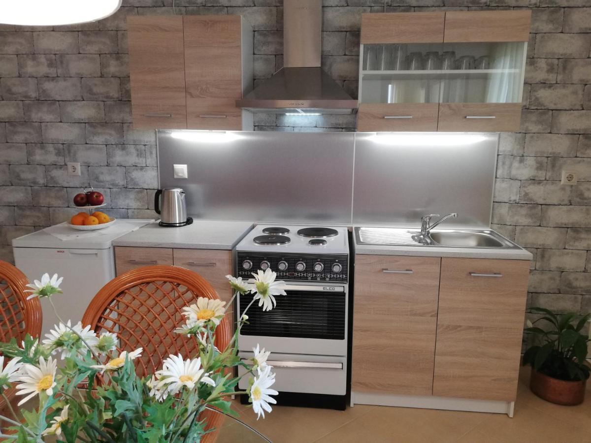 House With View In Amfithea Appartement Ioannina Buitenkant foto