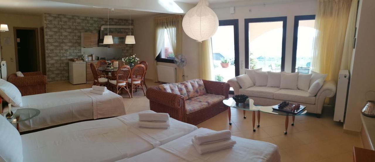 House With View In Amfithea Appartement Ioannina Buitenkant foto